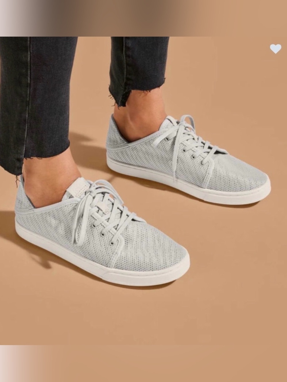 OluKai Women's Light Gray PEHUEALI Knit Lace-Up Sneakers.  Size 10. NEW